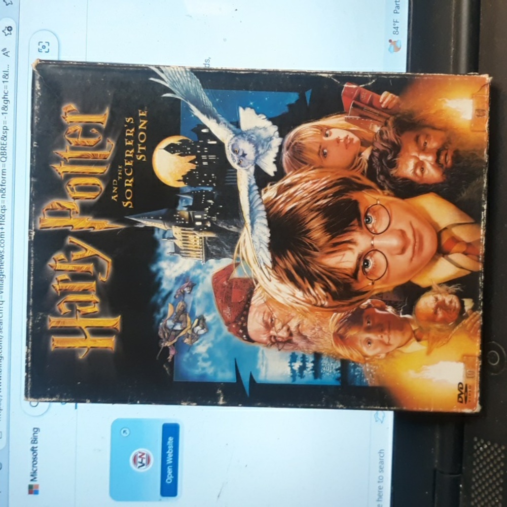 Harry Potter and the Sorcerer's Stone 2 DVD set (SKU stock shelf)